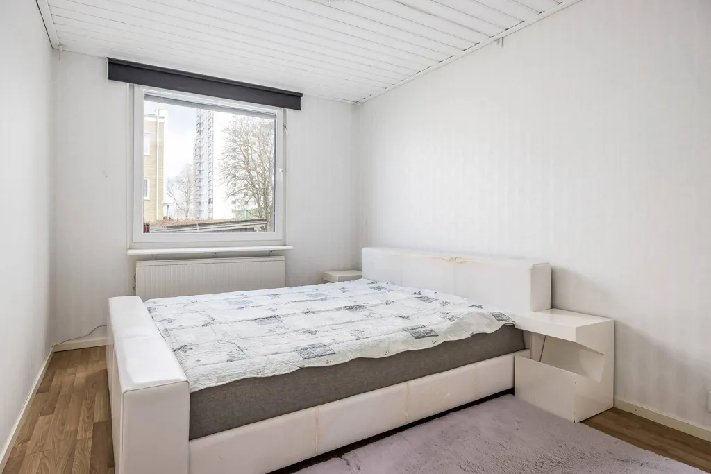 Chambres - Four-Room Apartment with Balcony in Högaholm