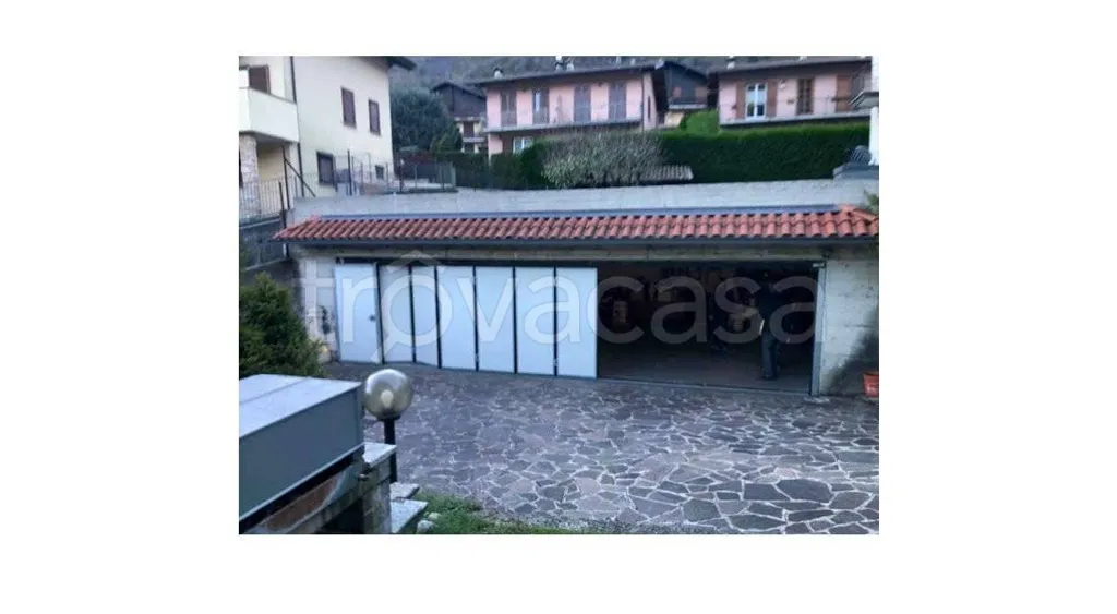 Välivaade - Apartment with Balcony and Garden in Pasturo