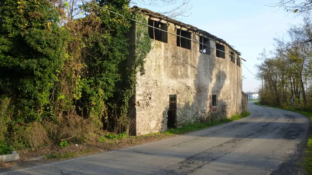 Maison 8 pièces à IT