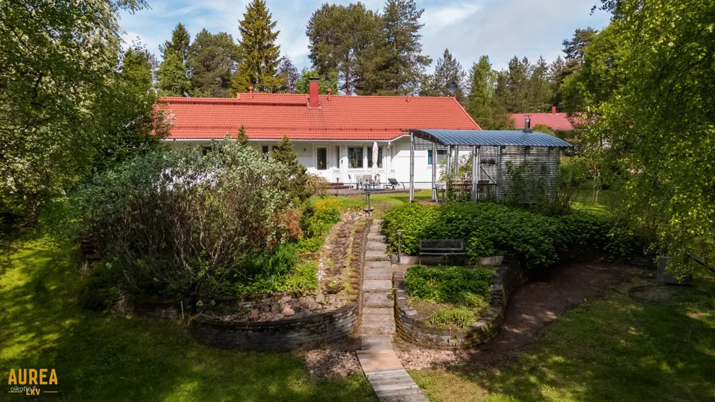Vista aerea - Modernised Detached House with Garden in Ii