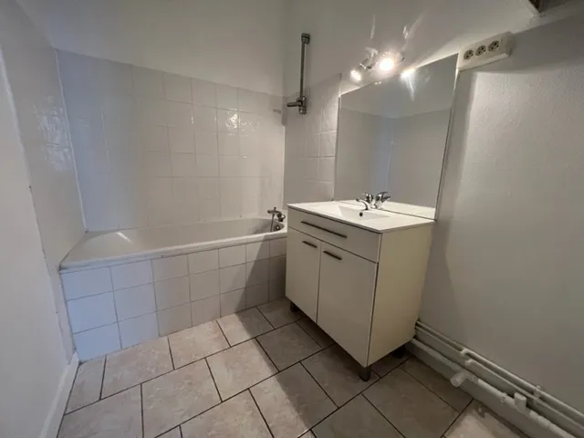 Vannitoad - Apartment with City Centre Proximity in La Rochelle