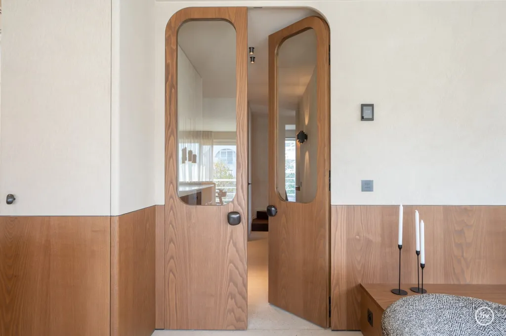 hallway_entrance