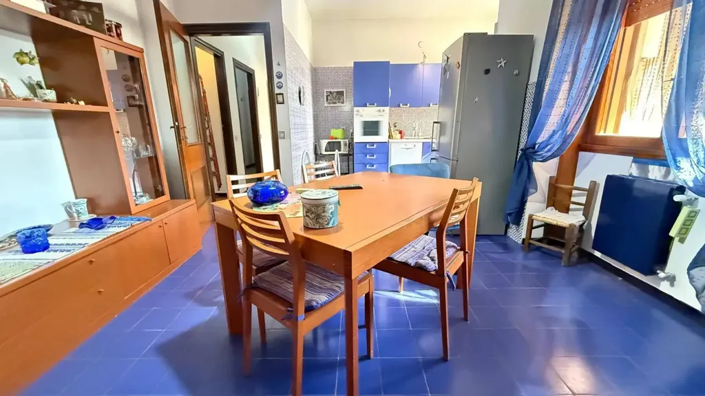 Salle à manger - Spacious Apartment with Balconies in Caserta