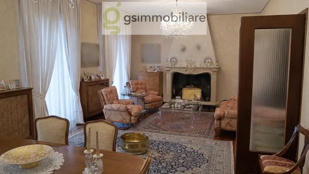 Living Room - Spacious Penthouse with Triple Exposure in Brescia