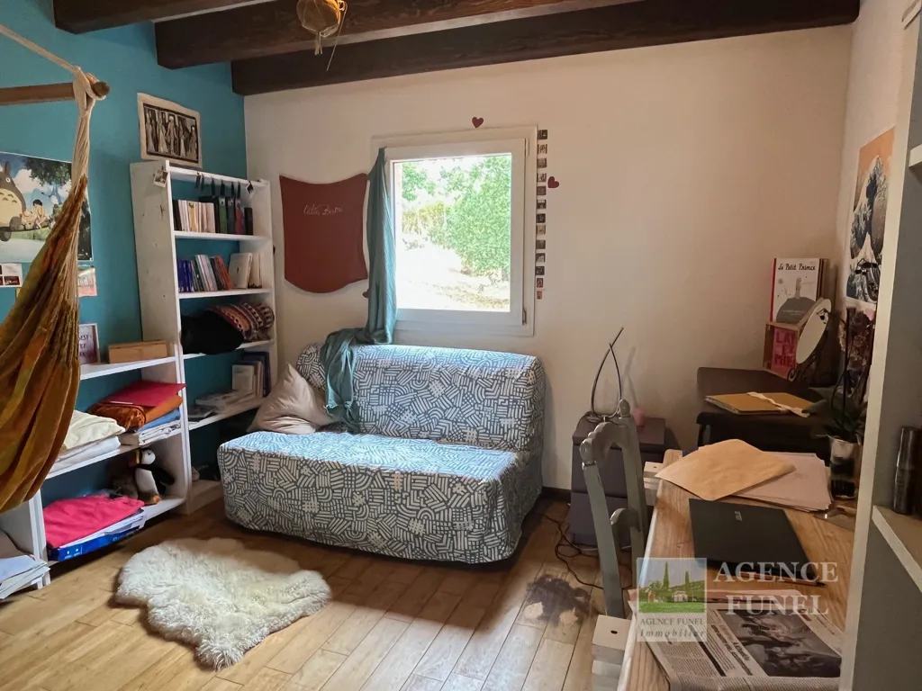 Chambres - Maison avec Couloir de Nage à Saint-Cezaire-sur-Siagne
