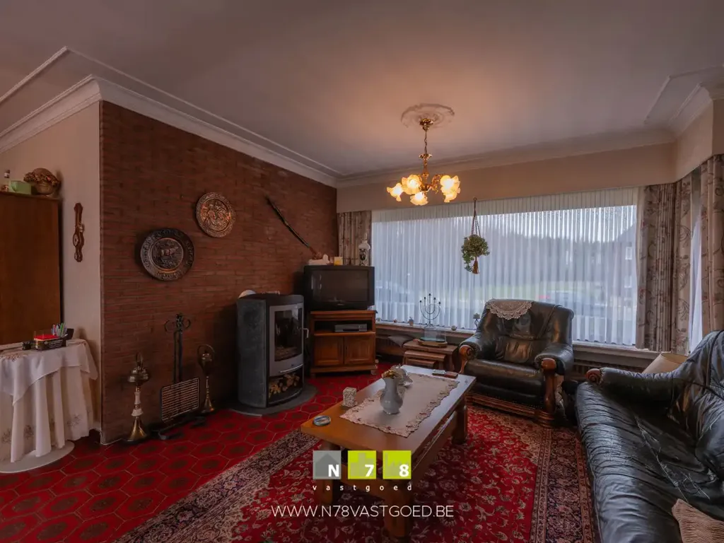 Séjour - Villa Indépendante avec Terrasse à Maaseik