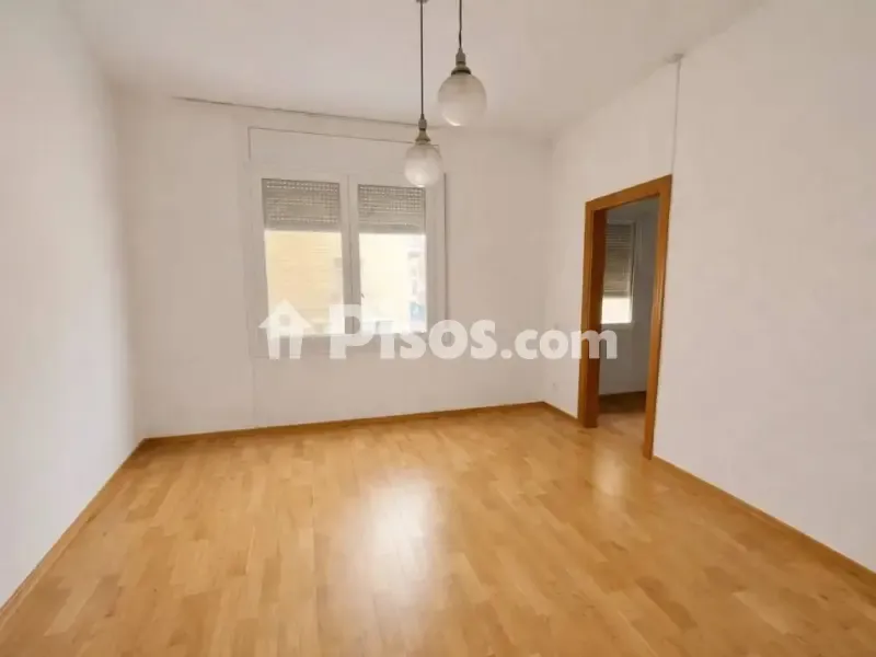 Pièces - Apartment with High Ceilings in Barcelona Centre