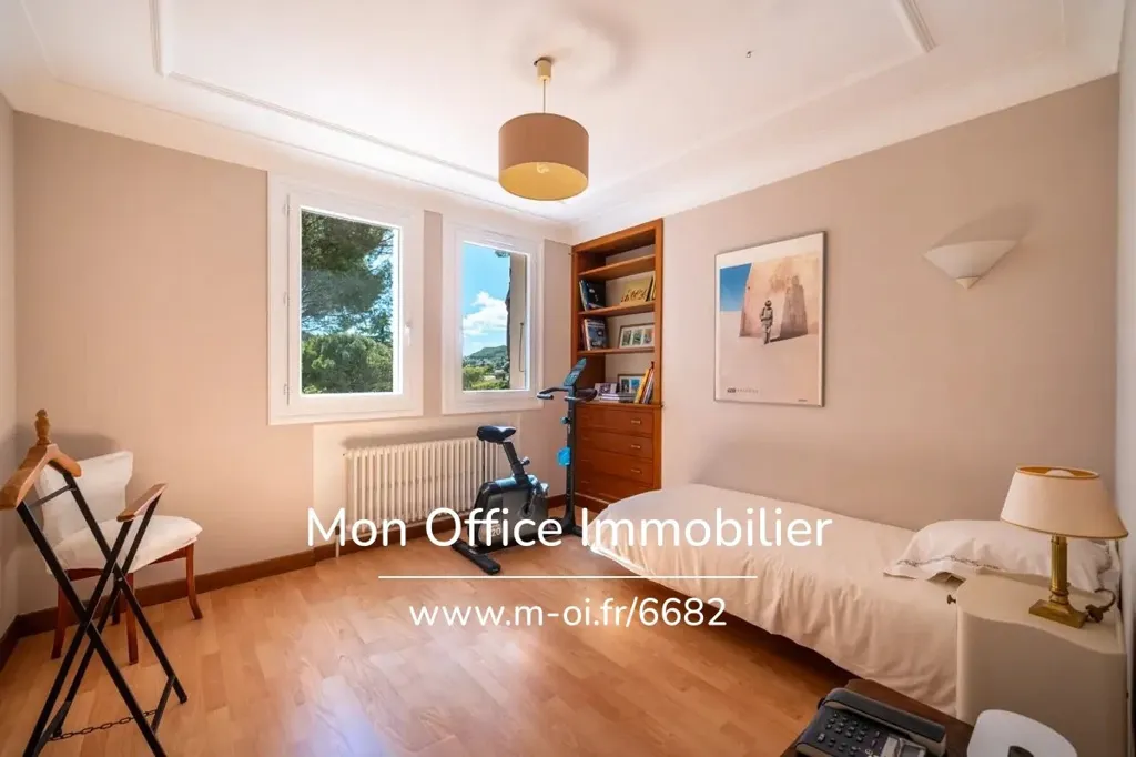 Magamistoad - Charming Villa with Pool on Rove Heights