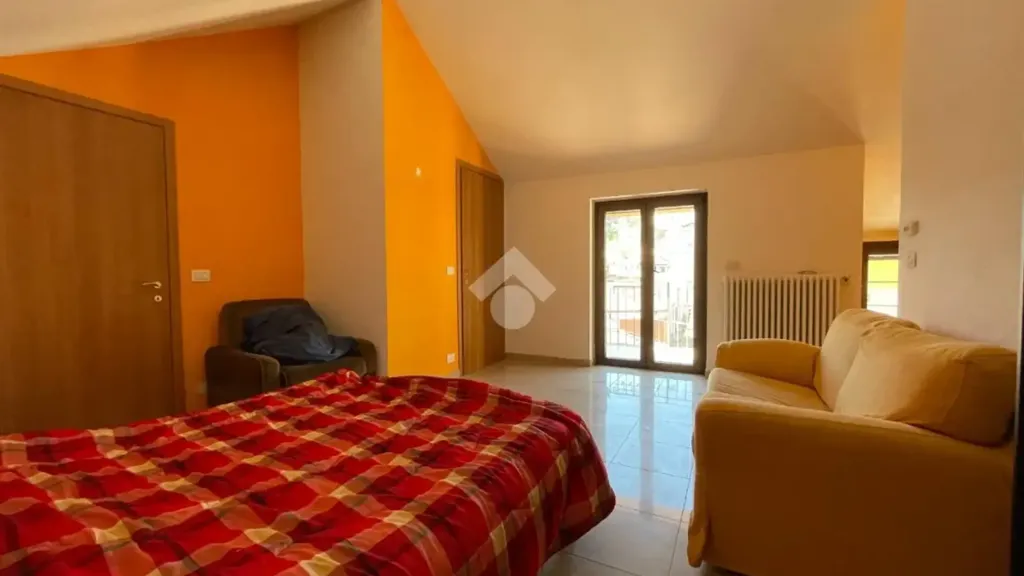Magamistoad - Mansard Apartment with Terrace in Cassinasco