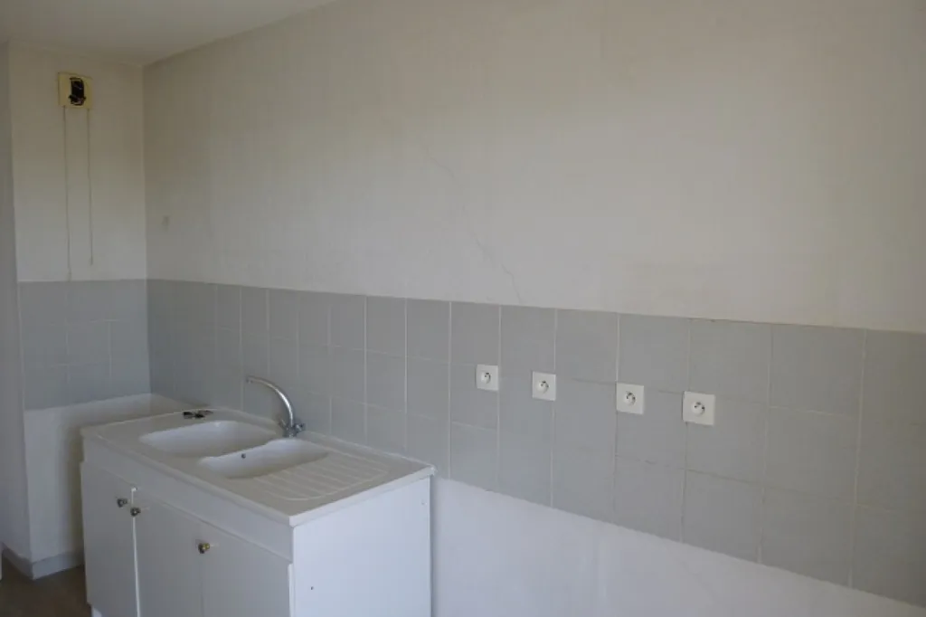 Cuisine - Appartement Traversant avec Balcon à Montpellier