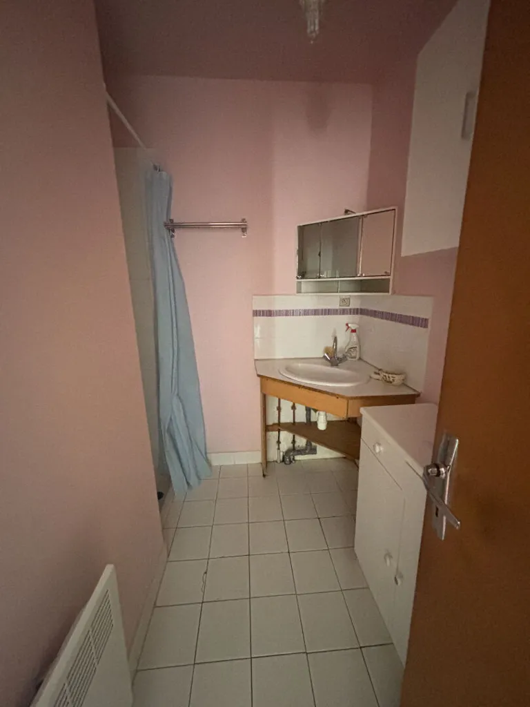 Salles de bain - Maison Longère avec Grenier Aménageable à Fussy
