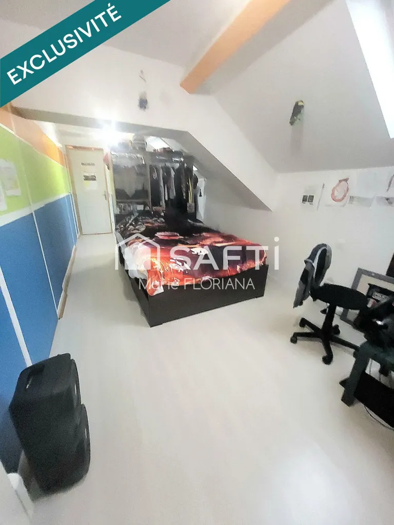Chambres - Appartement Lumineux avec 4 Chambres à Dortan