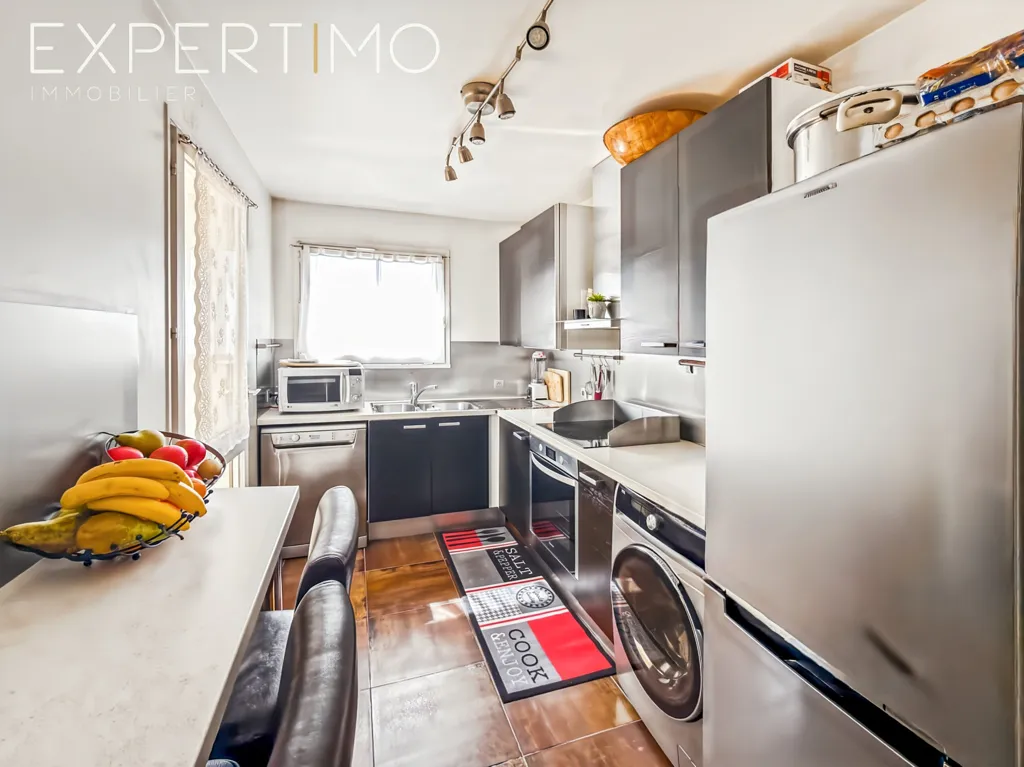 Cuisine - Appartement 3 Pièces avec Balcon à Ermont