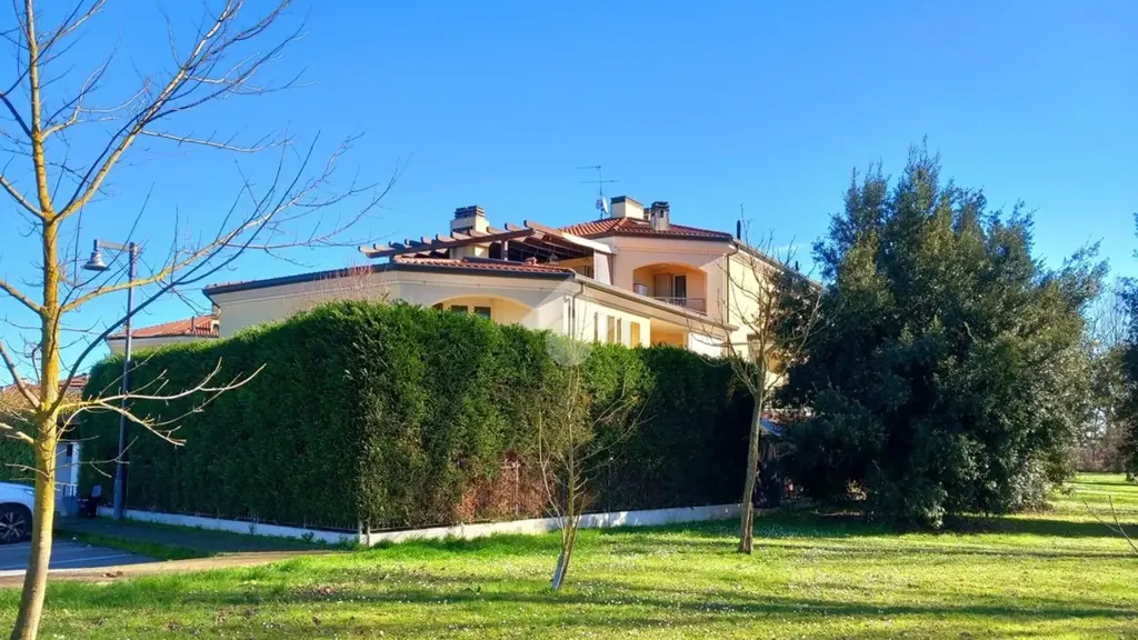 Extérieur - Modern Apartment with Terrace in Bagnacavallo