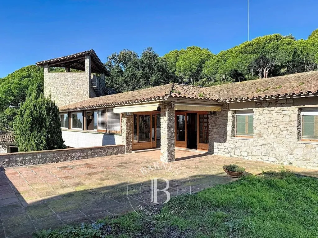 Välivaade - Luxury House with Sea Views in Premià de Dalt