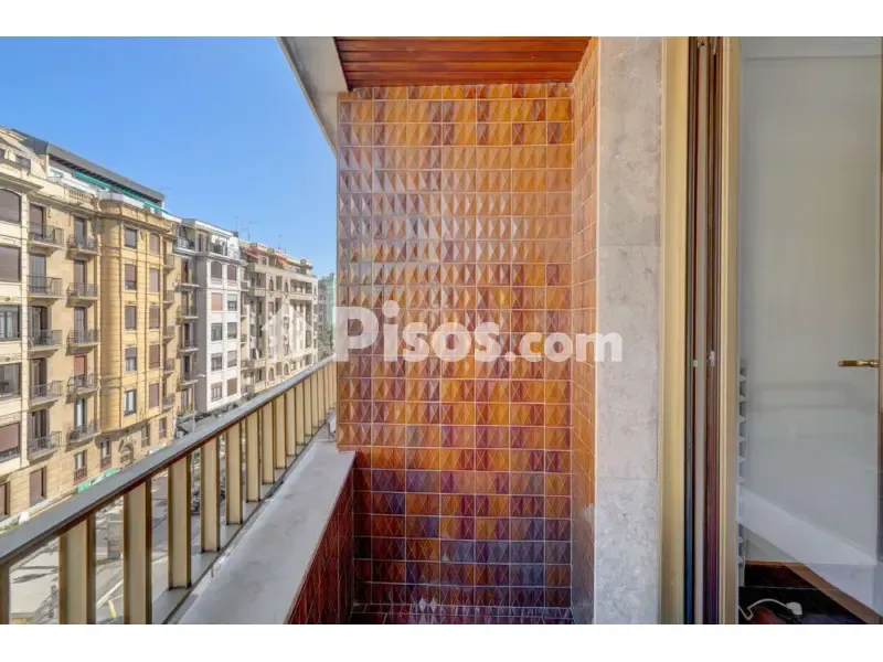 Rõdu - Furnished Flat with Balcony in Donostia