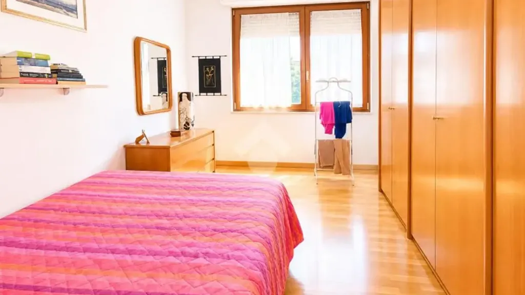 Camere da letto - Bright Triplex with Balcony in Rome
