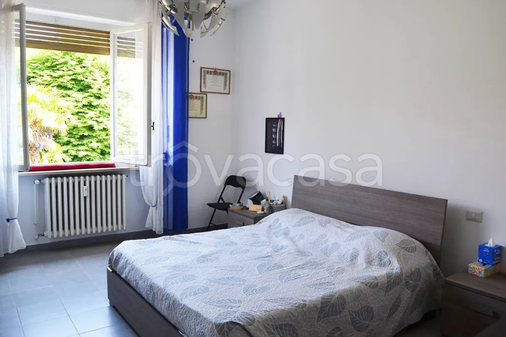Chambres - Apartment with Balcony in Central Rivoli
