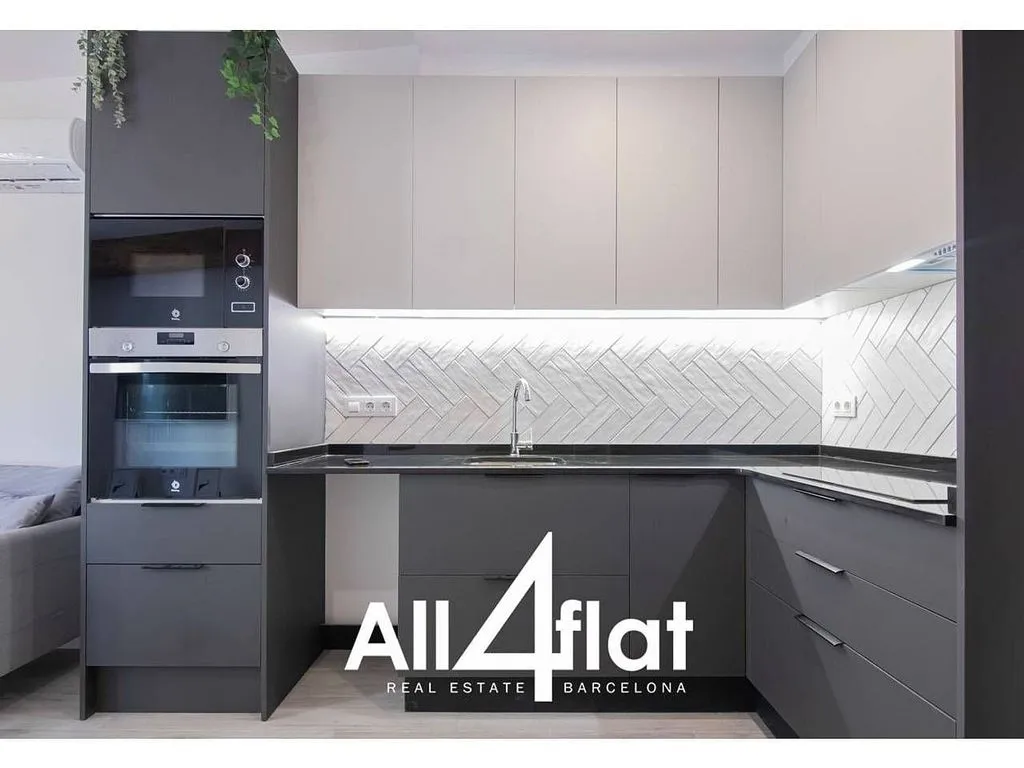 Cuisine - Furnished Flat with Balcony in El Raval