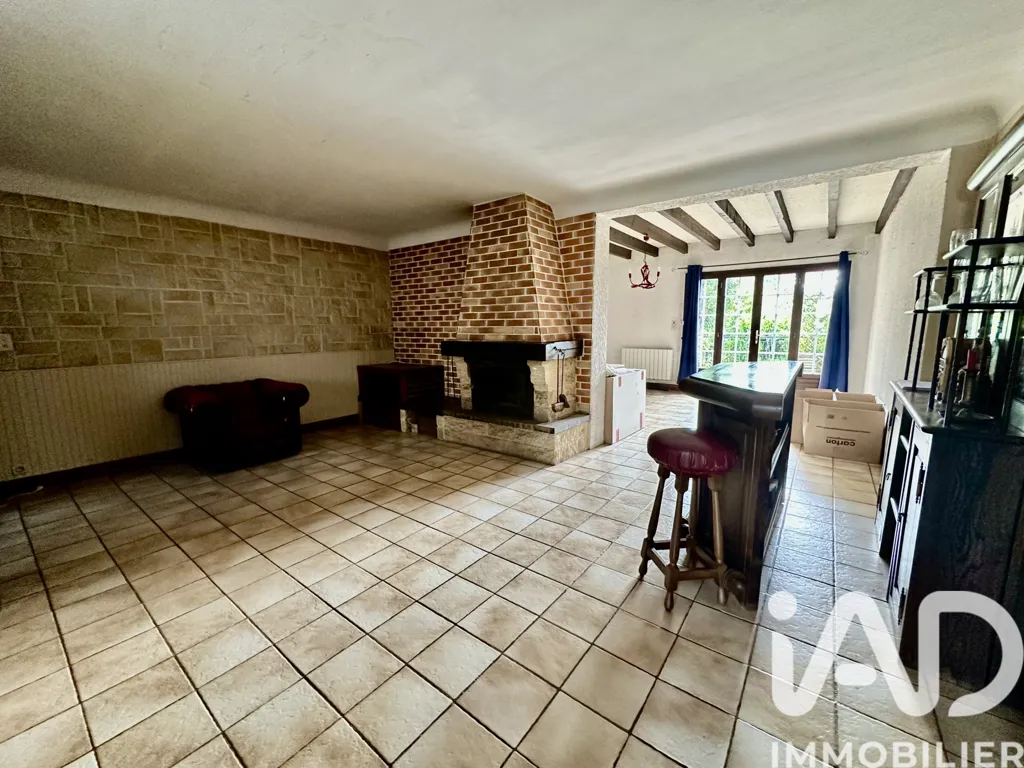 Elutuba - Terraced House with Garden in Issoudun