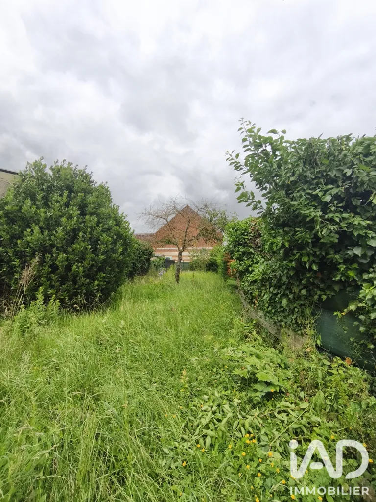 Jardin - Maison de ville avec dépendance à Breteuil