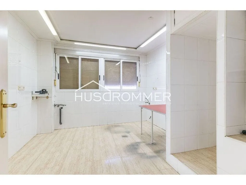 Vannitoad - Dual-Unit Property with Central Location in Vila-real