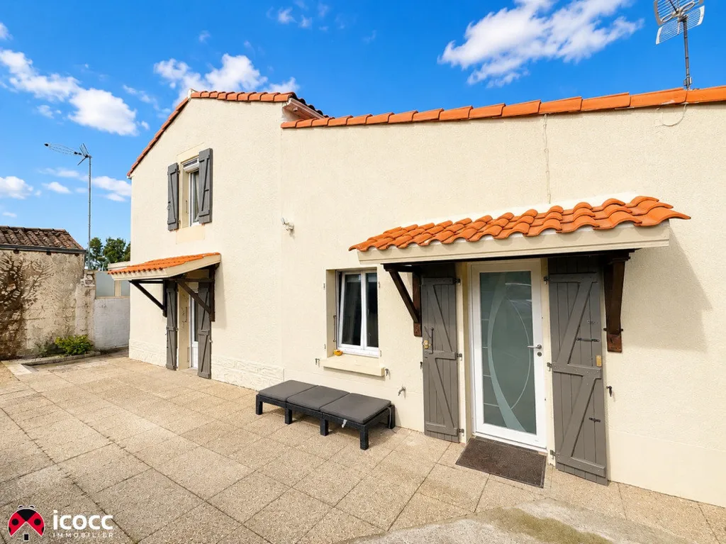 Extérieur - Maison de Ville avec Cour à Luçon