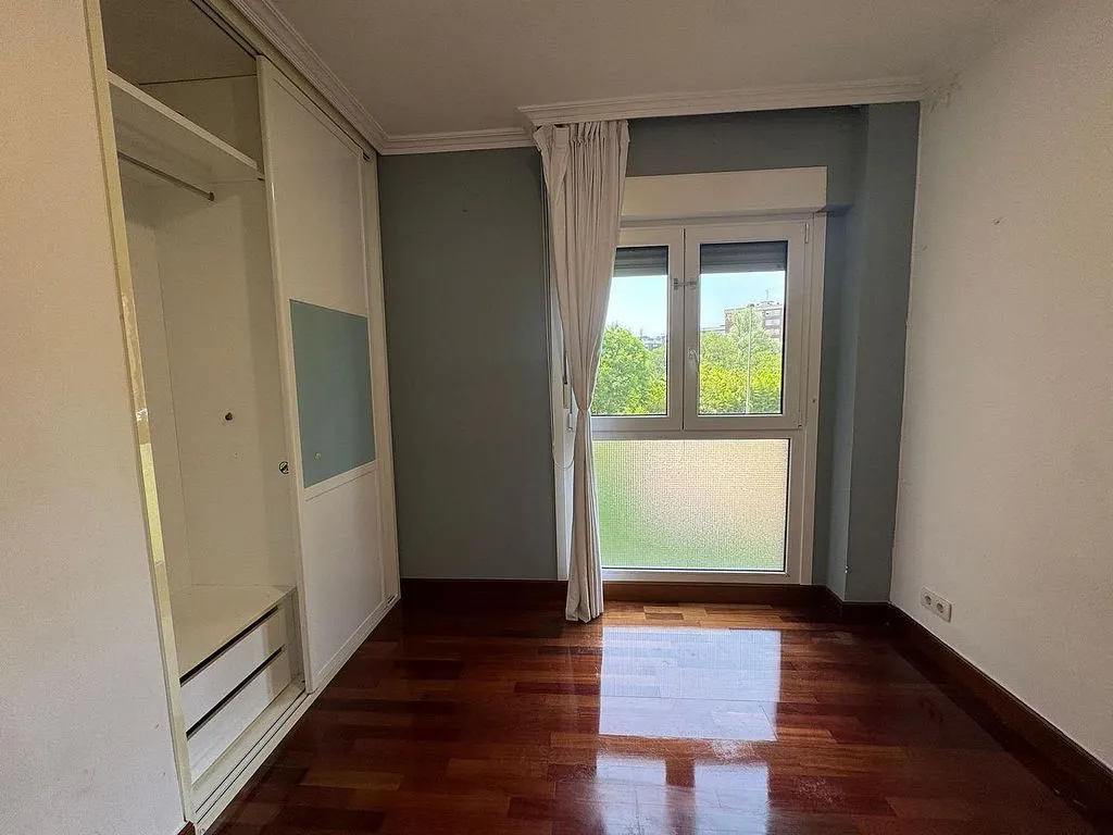 Toad - Apartment with Balcony in Getxo's Polígono Rojo