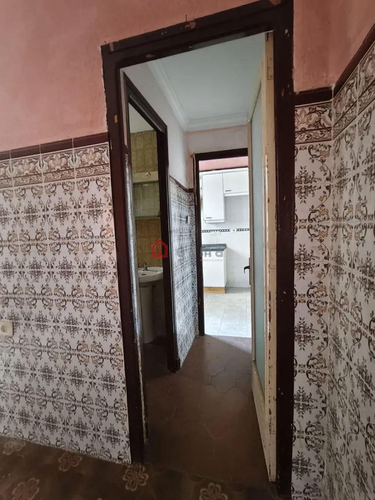 Hallway - Apartment with Renovation Potential in Onda