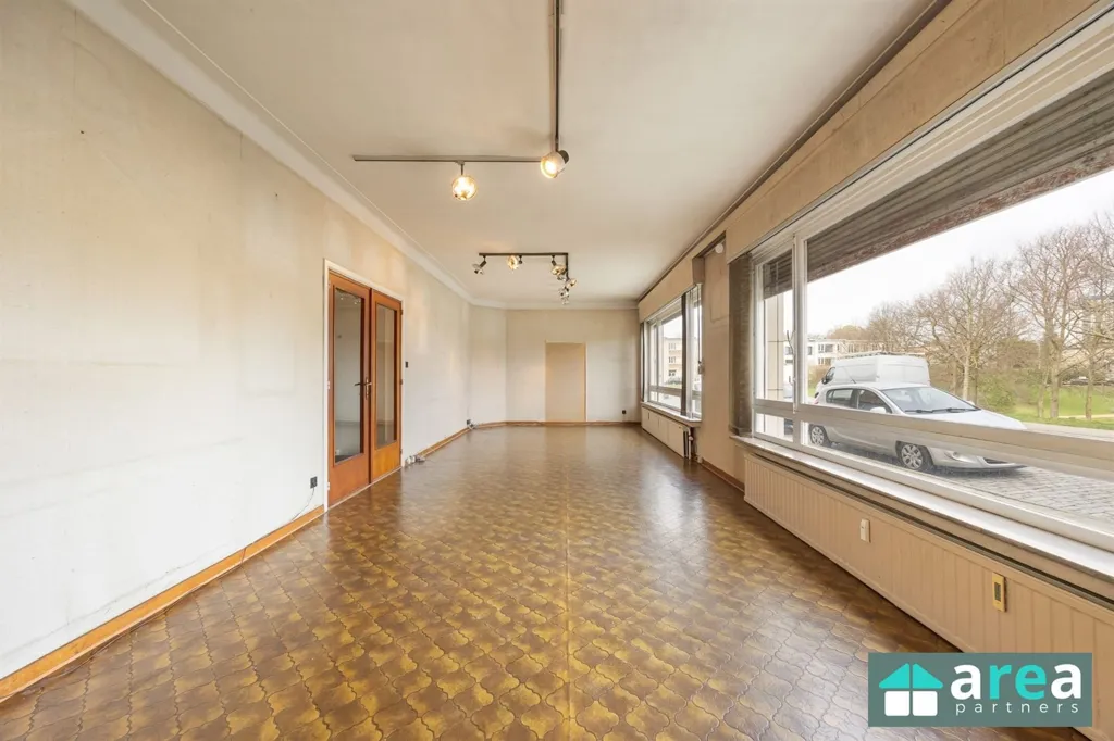 Toad - Ground Floor Apartment with Water View in Antwerp