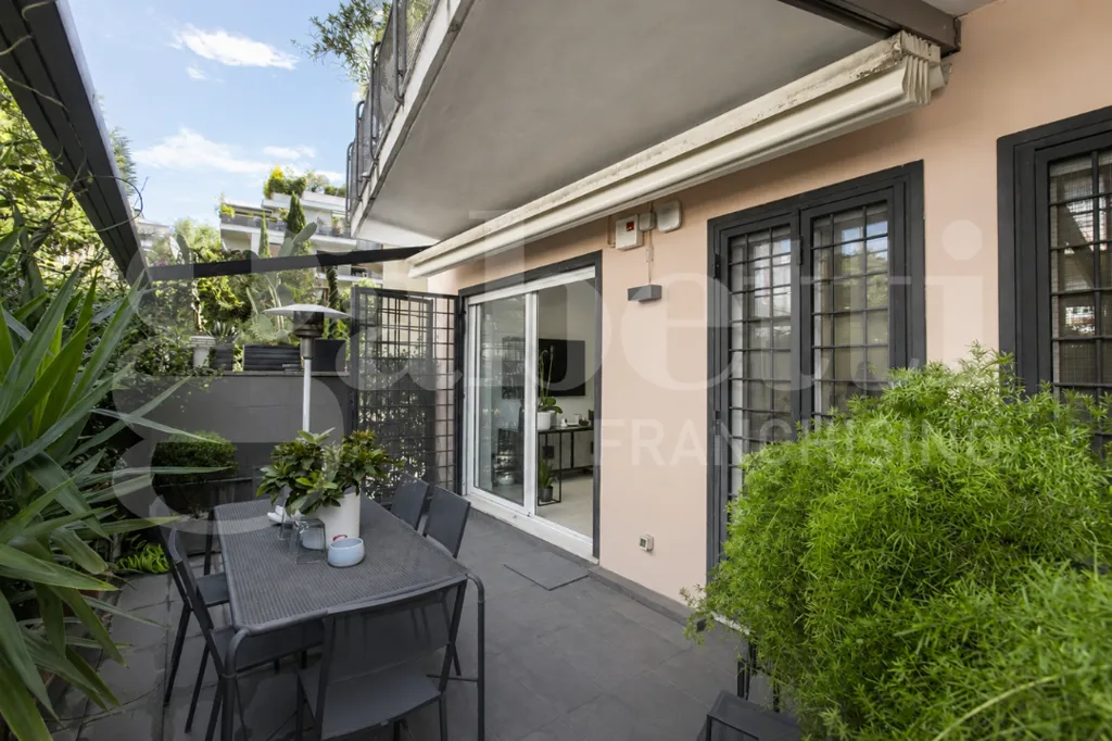 Terrazza - Appartamento ristrutturato con box auto a Ponte Milvio, Roma