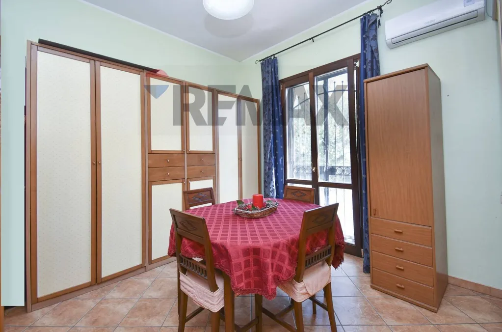 Sala da pranzo - Villa with Private Garden near Etna