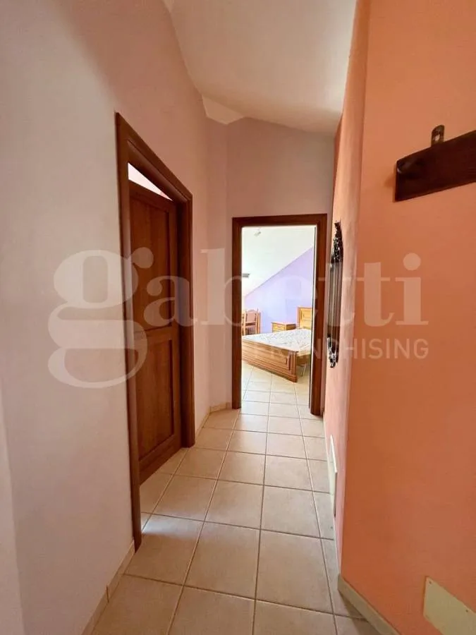 Entrée - Bright Mansard Apartment in Bra