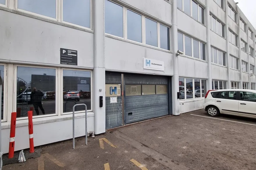 Välivaade - Warehouse with Office Space in Stueplan