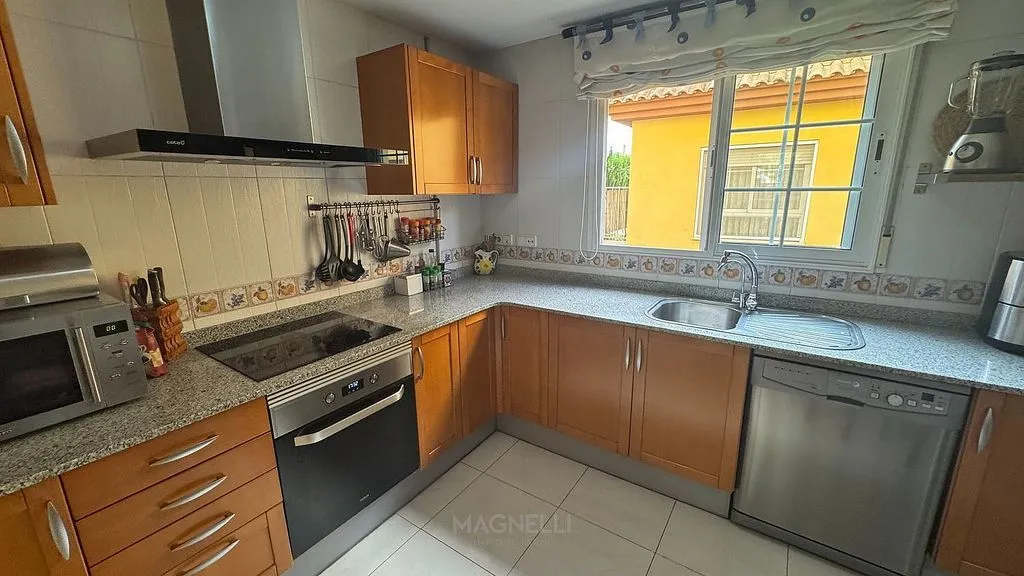 Cuisine - Bungalow with Garden and Terrace in Elda