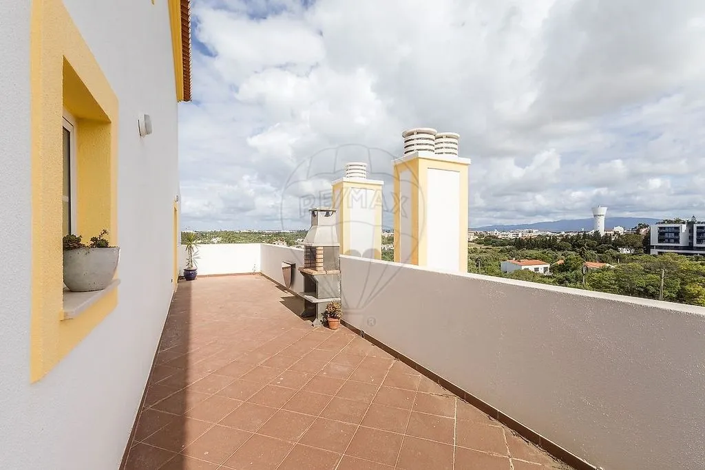 Rõdu - Luxury Duplex with Terrace in Portimão
