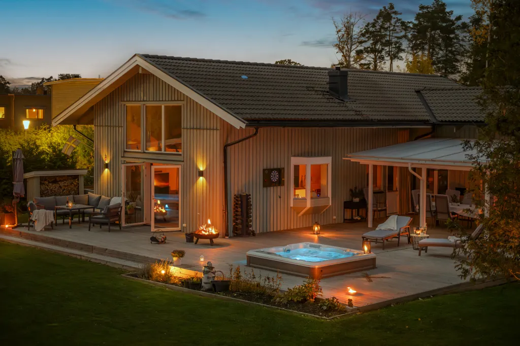 Terrasse - Modern Villa with Garden in Gudö