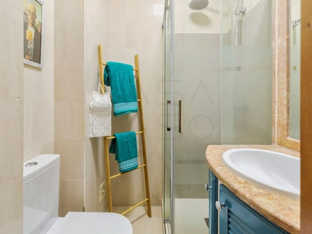 Salles de bain - Luxury Flat with Balcony in Azeda, Setúbal