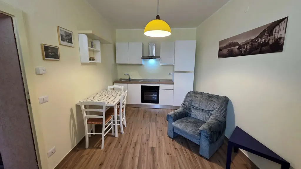 Salle à manger - Modernised Apartment with Lake View in Sala Comacina