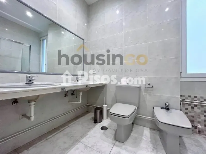 Bagni - Modernised Flat with Patio View in Salamanca