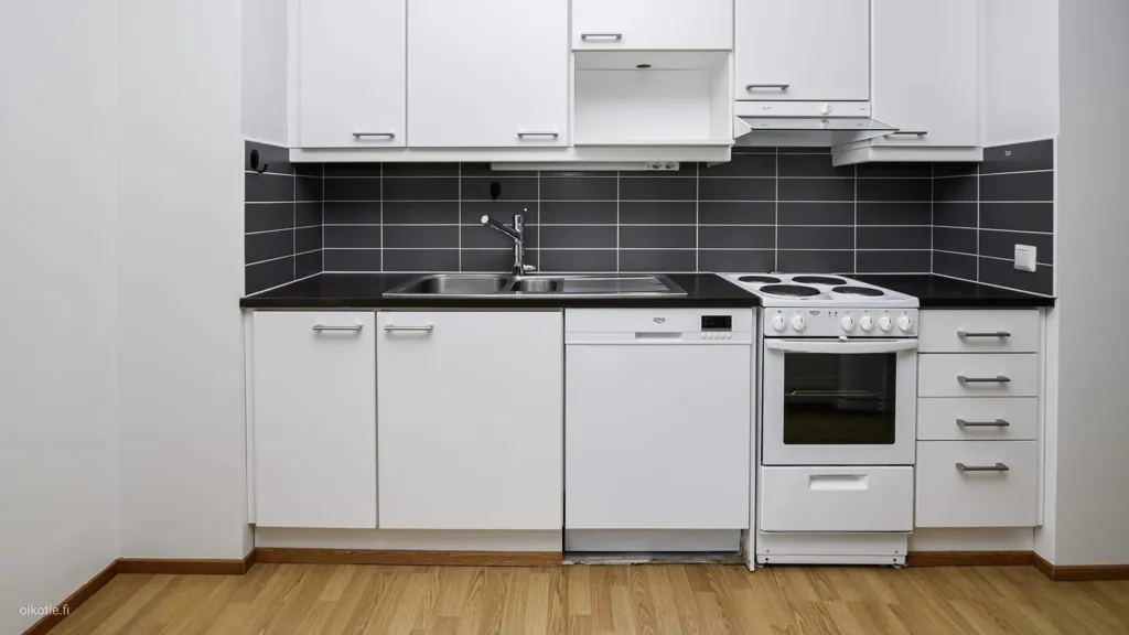 Cuisine - Spacious Duplex with Sauna in Leppävaara, Espoo