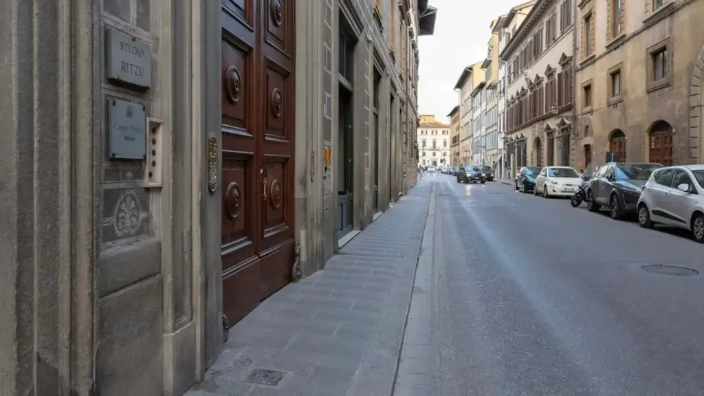 Exterior - Renaissance-Style Apartment with Terrace in Florence