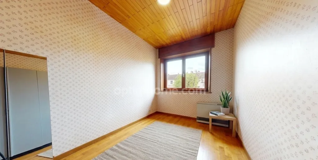 Rooms - Character House with Expansion Potential in Bertrange