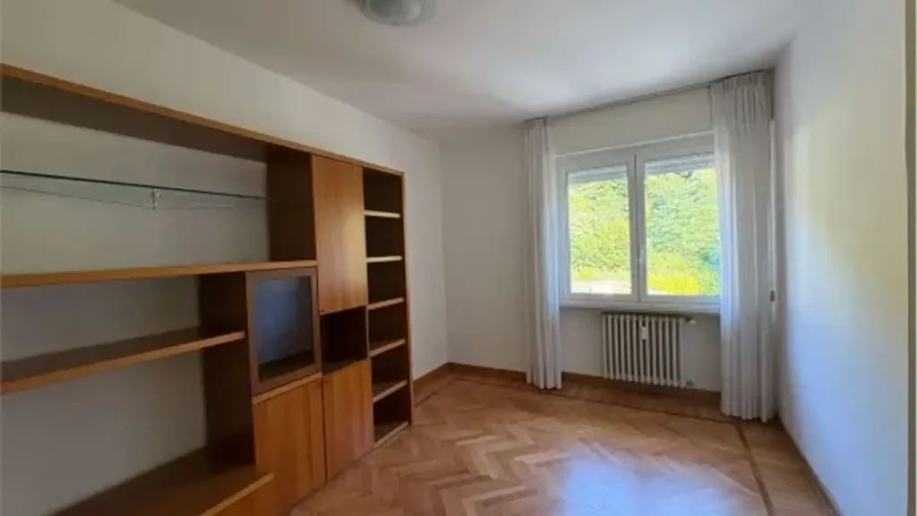 Magamistoad - Quadrilocale with Balcony in Trento