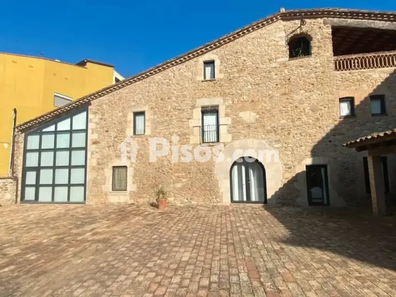 Jardin - 17th-Century Stone Cottage in Bordils