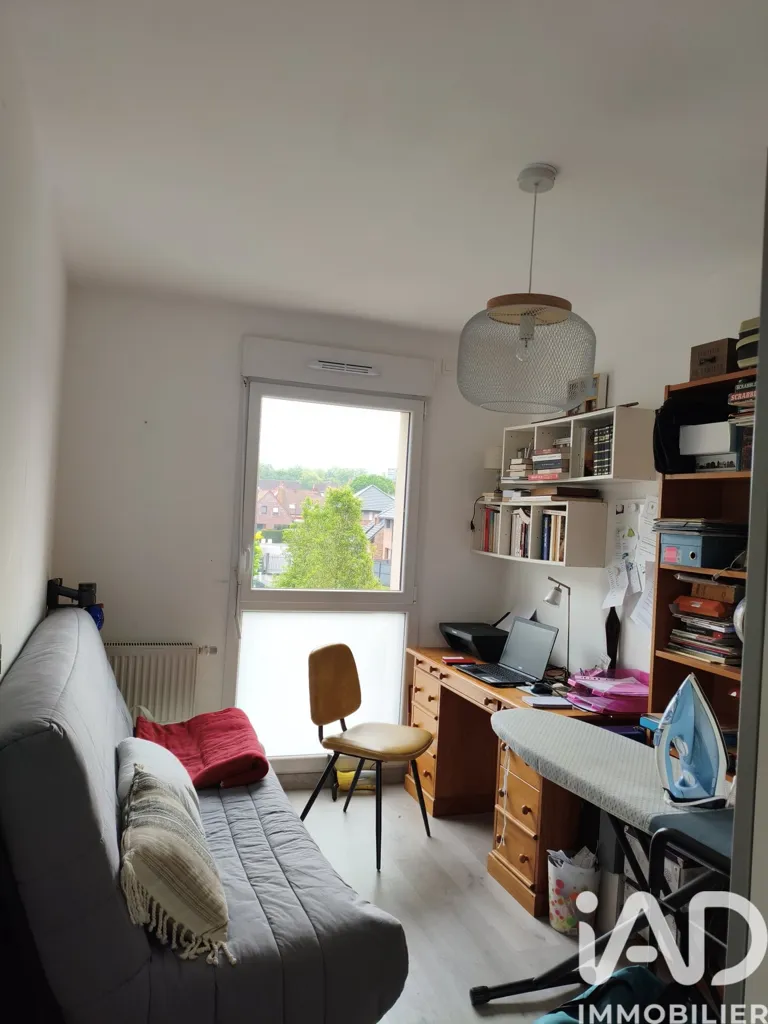 Kabinet - Modern Flat with Balcony in Neuville-en-Ferrain