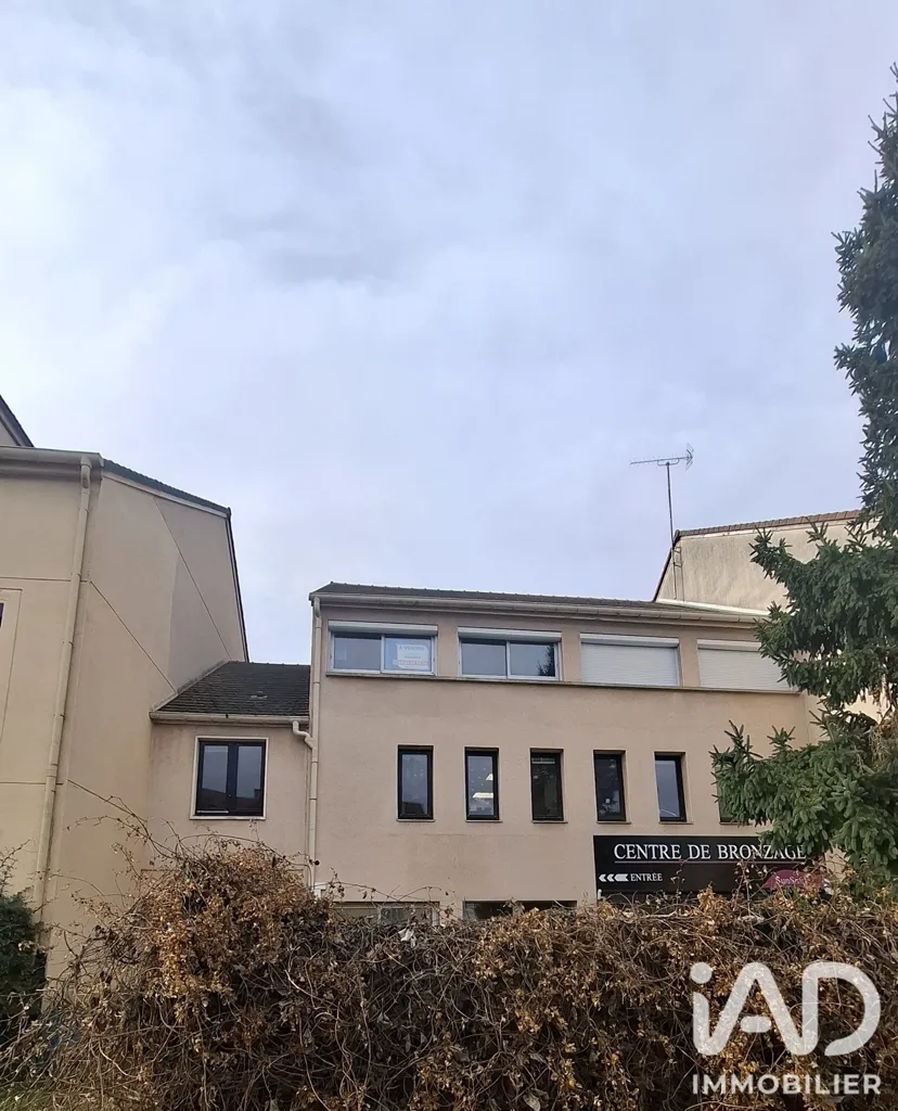 Extérieur - Appartement Lumineux avec Parking à Arpajon