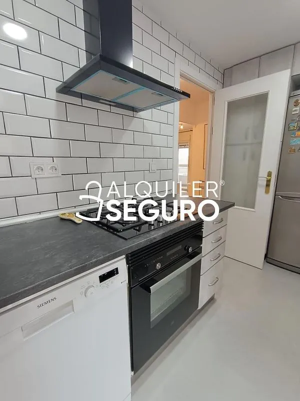 Köök - Apartment with Pool and Terrace in Restón