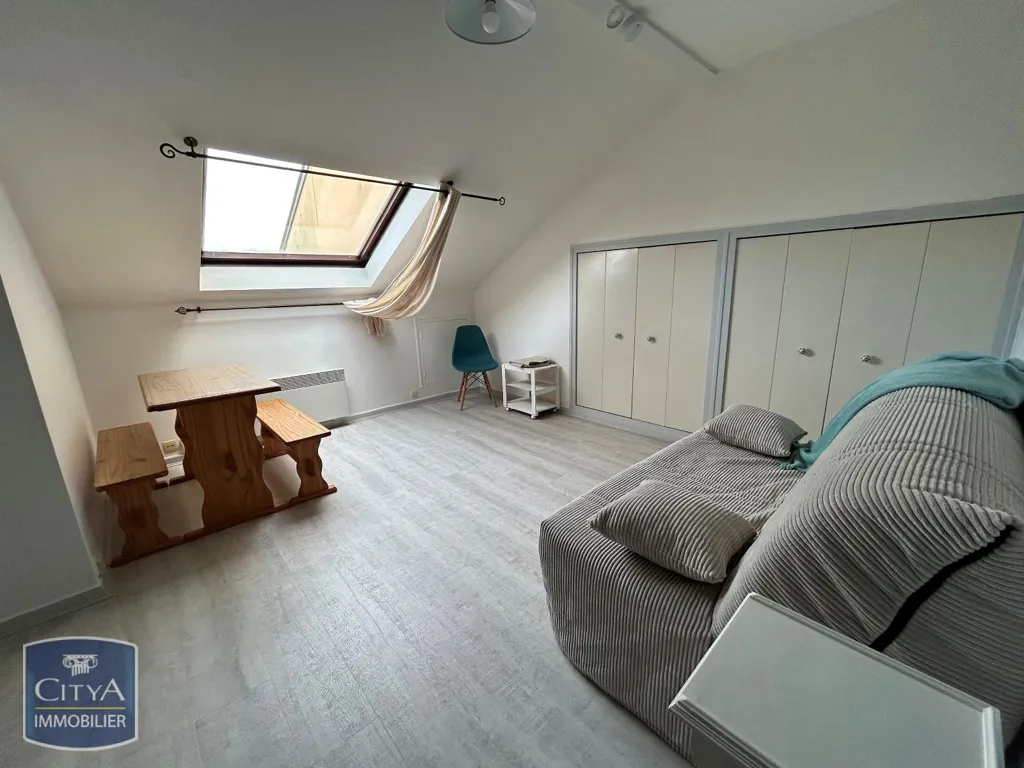 Toad - Studio Apartment with River View in Alençon