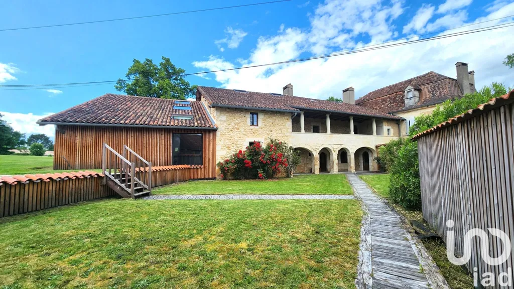 Aed - Renaissance Manor with 14 Ha in Jaure